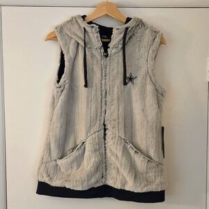NWT Dallas Cowboys Star Faux Fur Silver Vest